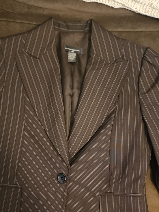 Banana Republic Jackets & Blazers - Banana Republic Brown Pinstripe Blazer